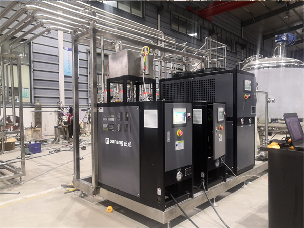 醫藥用高低溫一體機在制藥設備中的應用，控制反應釜的溫度