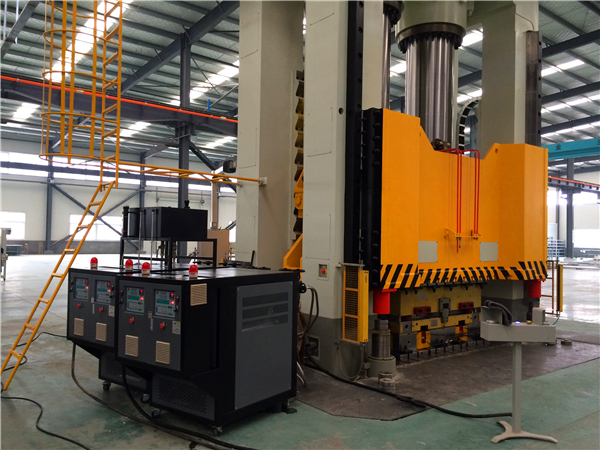 模溫機作用是什么？