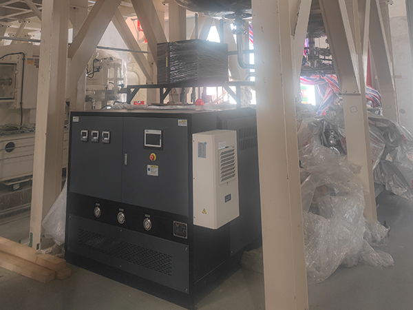 鋰電隔膜模溫機，提升鋰離子電池生產效率