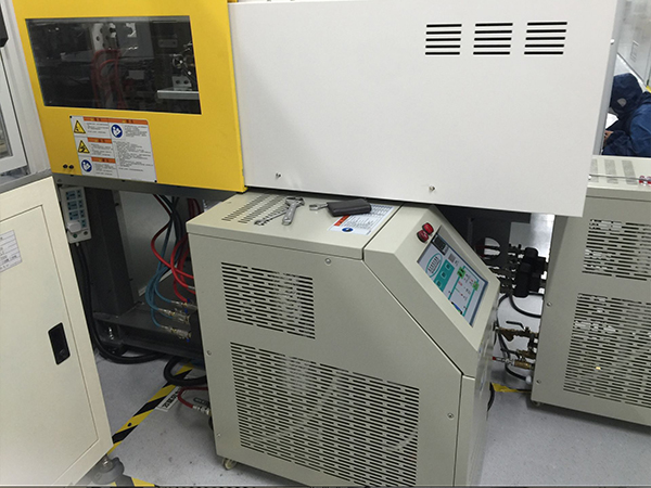 鏡片模溫機的應用，革新鏡片注塑生產