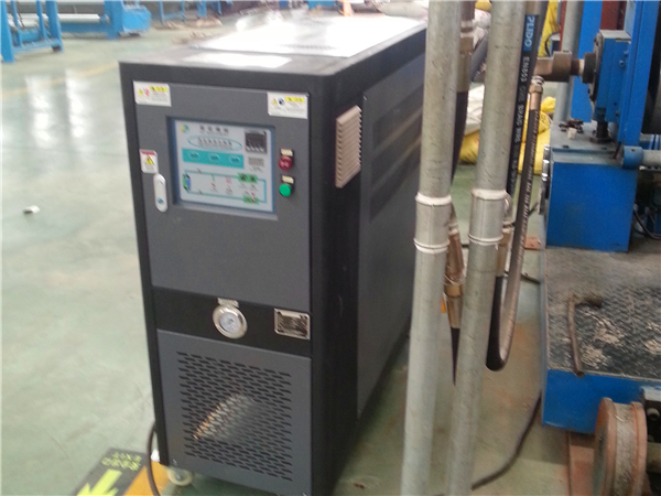 注塑行業怎么選擇模溫機？水式模溫機是最佳選擇