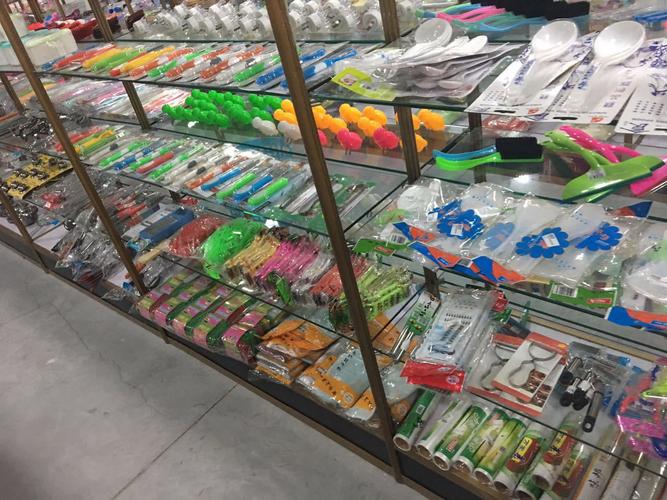揭秘一元店商業(yè)模式 義烏小商品批發(fā)如何打造1元日用百貨帝國(guó)